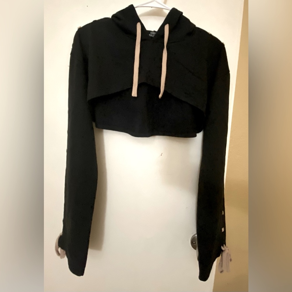 Black/Cream Laceup extreme crop hoodie.